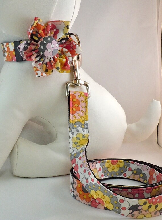 Dog Collar with Flower or Bow Tie and Leash by LearnedStitchworks