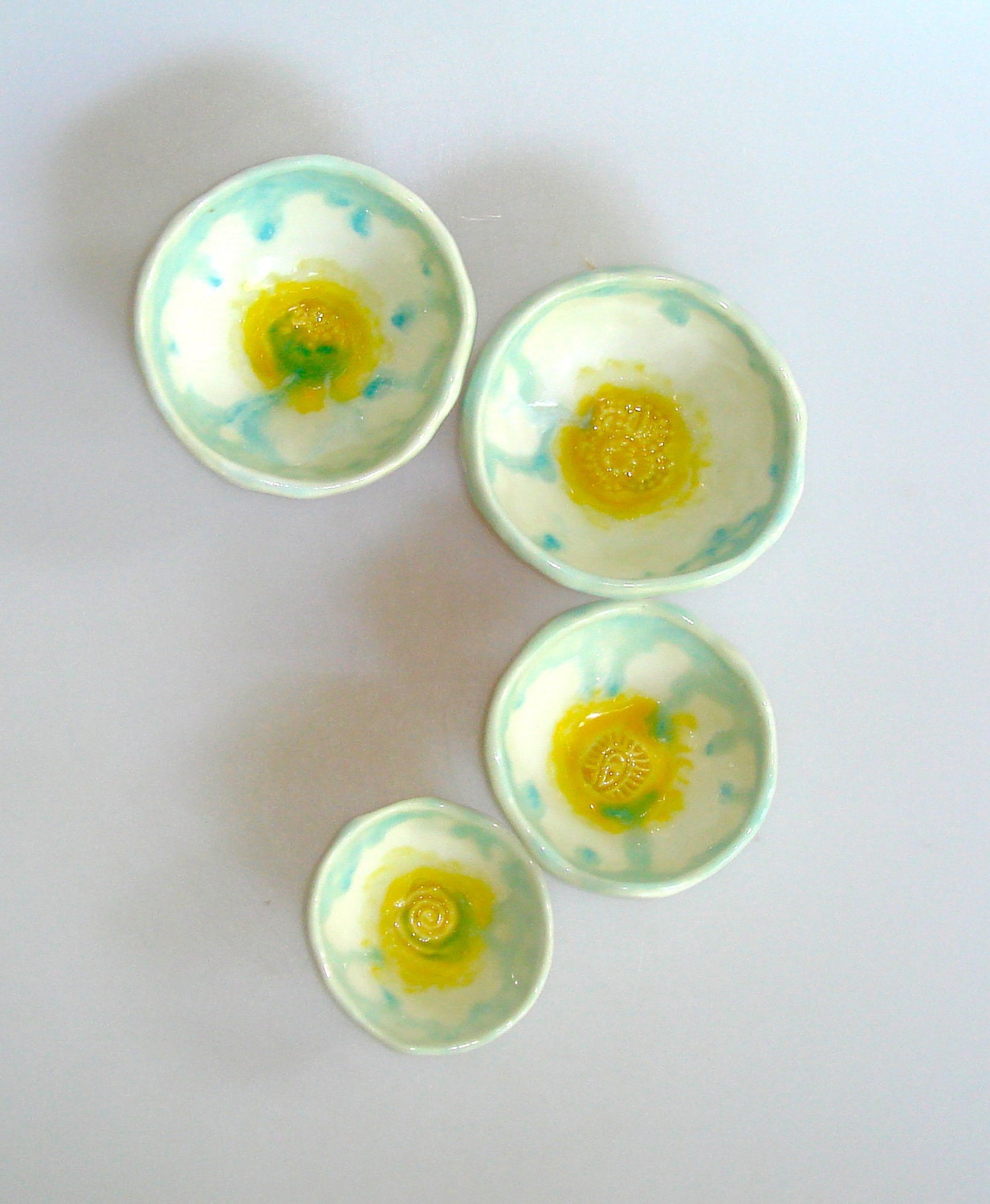 Small bowls, pinch pots, little bowl, nesting bowls
