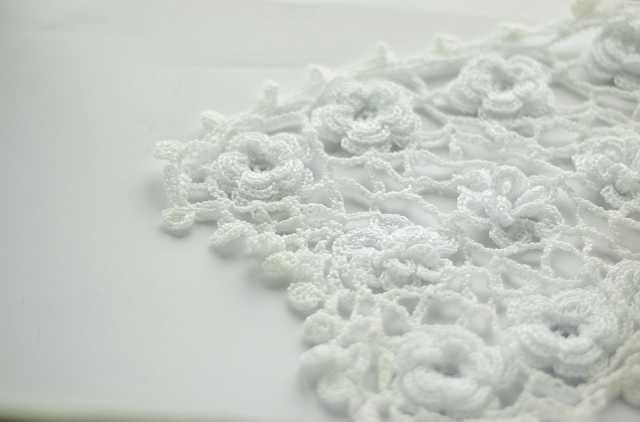 Crocheted White flower stole