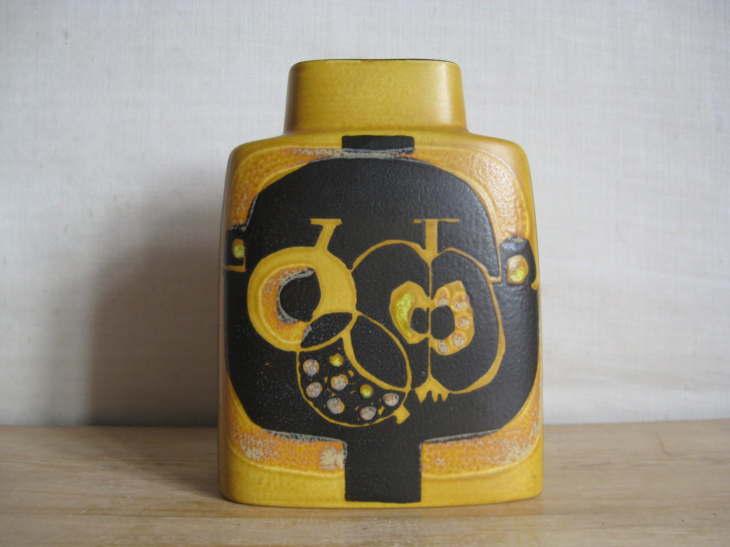vintage Royal Copenhagen - Pillow Vase - 792/3121 - apple pattern