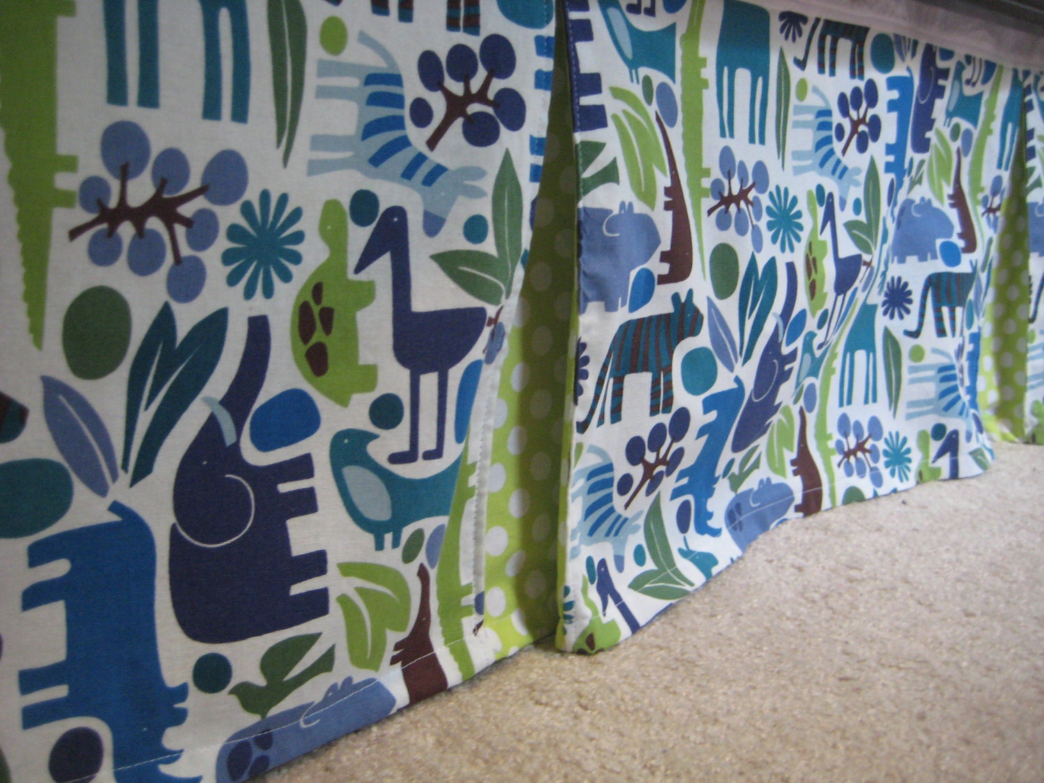 Double Pleat Crib Skirt in 2D Zoo