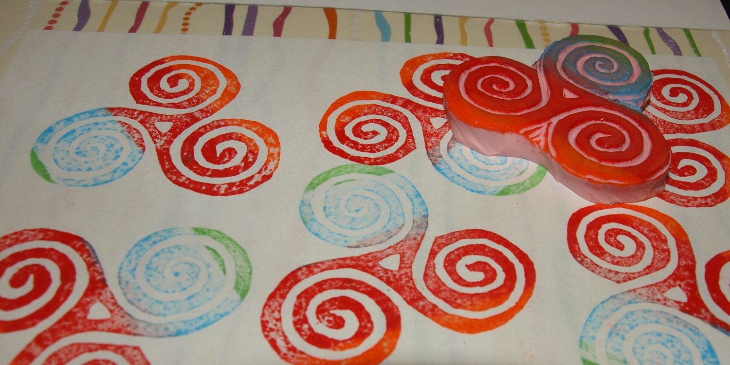 Celtic Triple Spiral Rubber Stamp Hang Tag Embellishment Wedding Invitation Decoration Muslin Bag Stamp