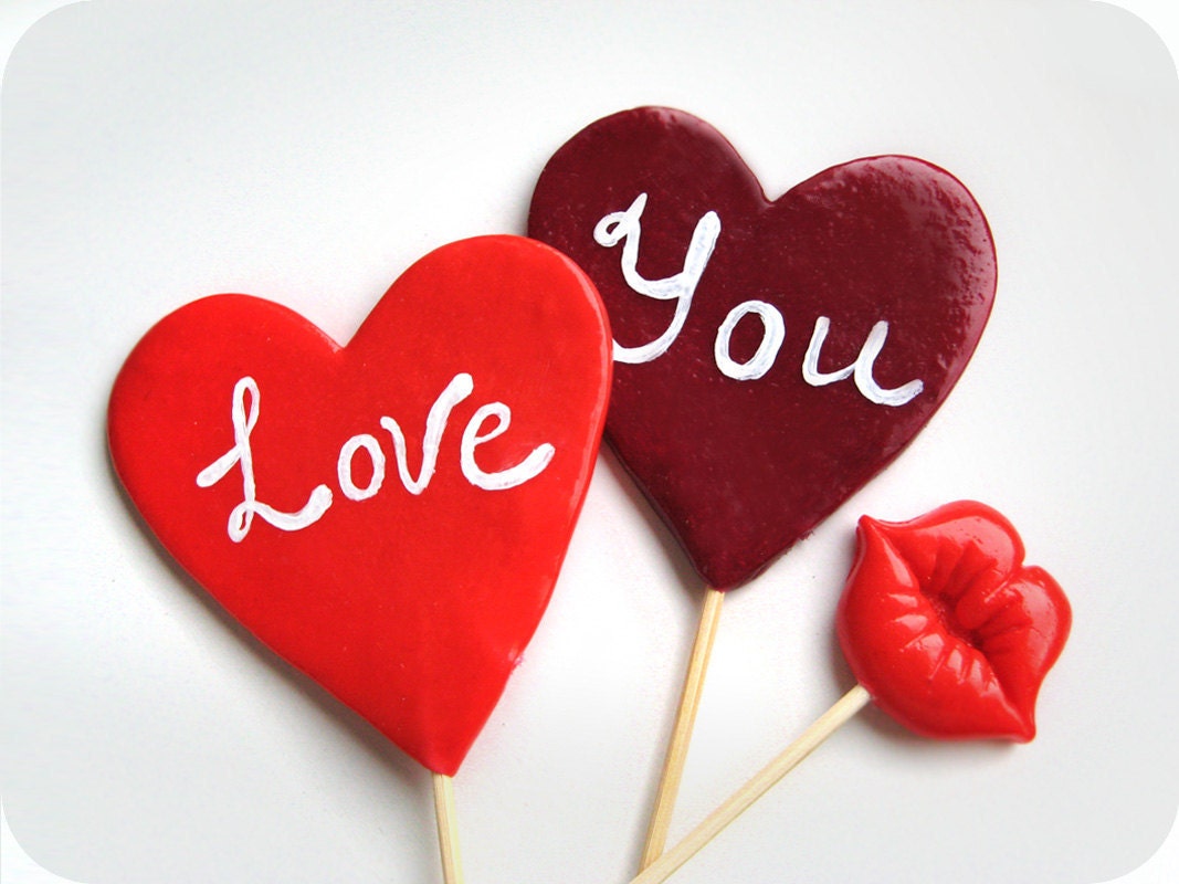 Plastic Hearts and lips on Sticks - Set of 3 - Valentine day, Wedding, Party Photobooth Props