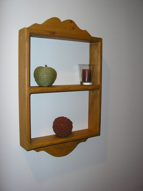 SALE 20% OFF / Colonial Country  Wall Shelf/Curio