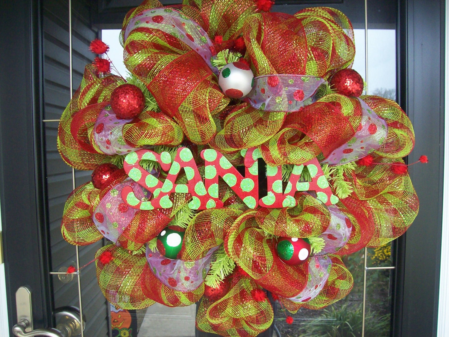 Hoilday Santa Polka Dot Mesh Wreath