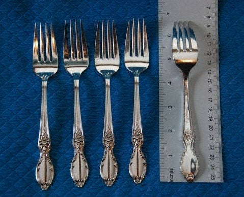 WM Rogers Sons Victorian Rose Silverplate Salad Forks