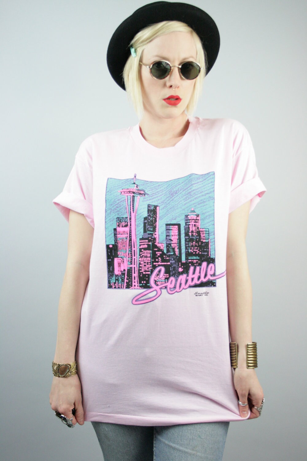 SALE Vintage 80s 90s Fluorescent Pink & Teal SEATTLE Space Needle Cityscape T Shirt
