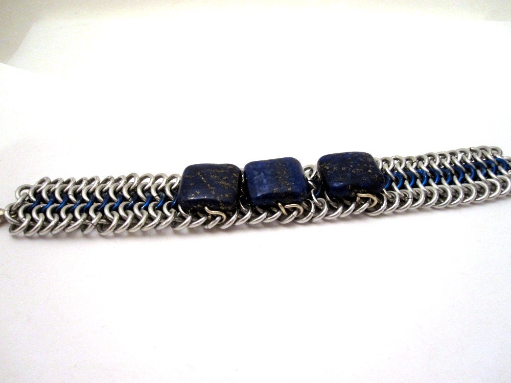 Lapis Lazuli chainmaille bracelet