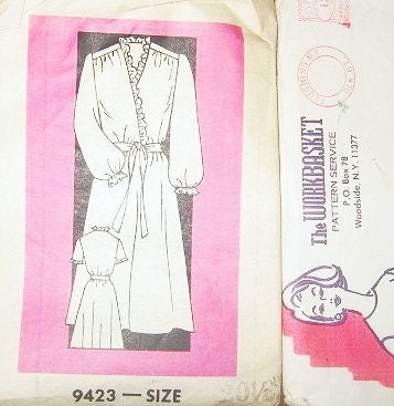 Women's Dress with Surplice Bodice Ruffle Trim - Vintage 1980s Workbasket Mail Order Sewing Pattern 9423 - Half Size Bust 43 - Factory Folds