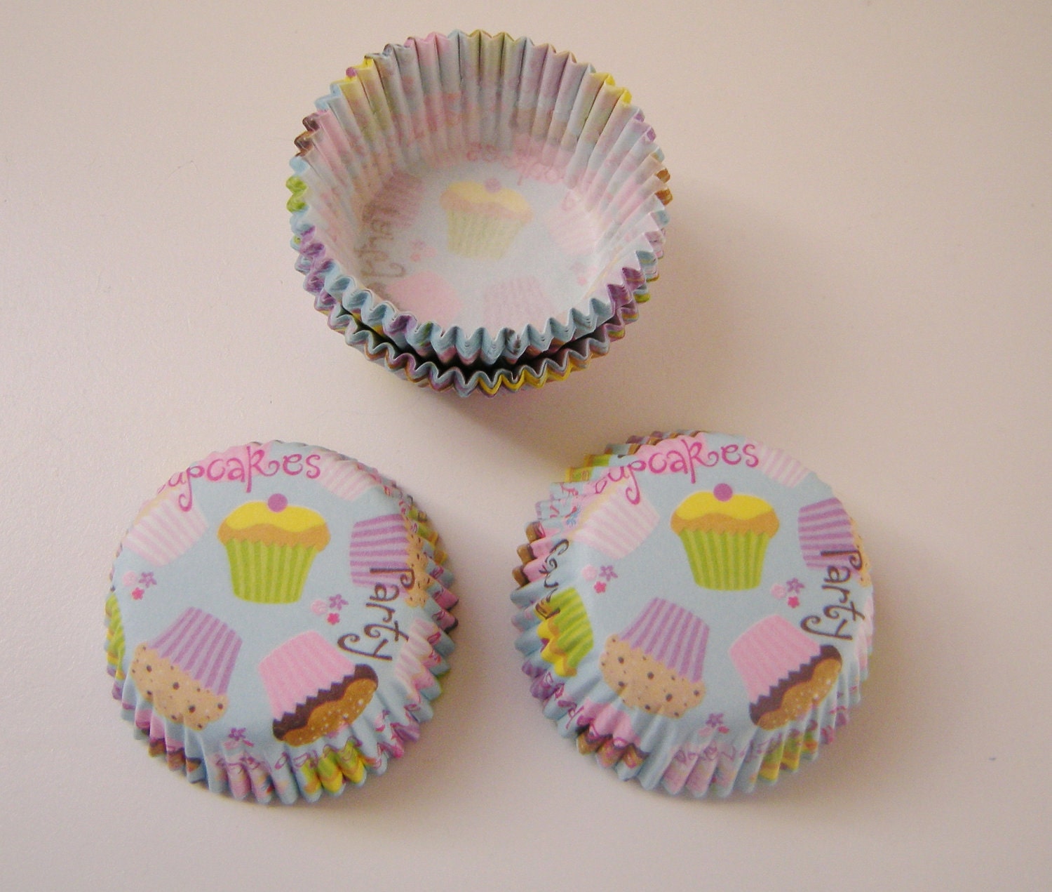 Mini Cupcake Liners - Baking Cups - Cupcake Party (50)