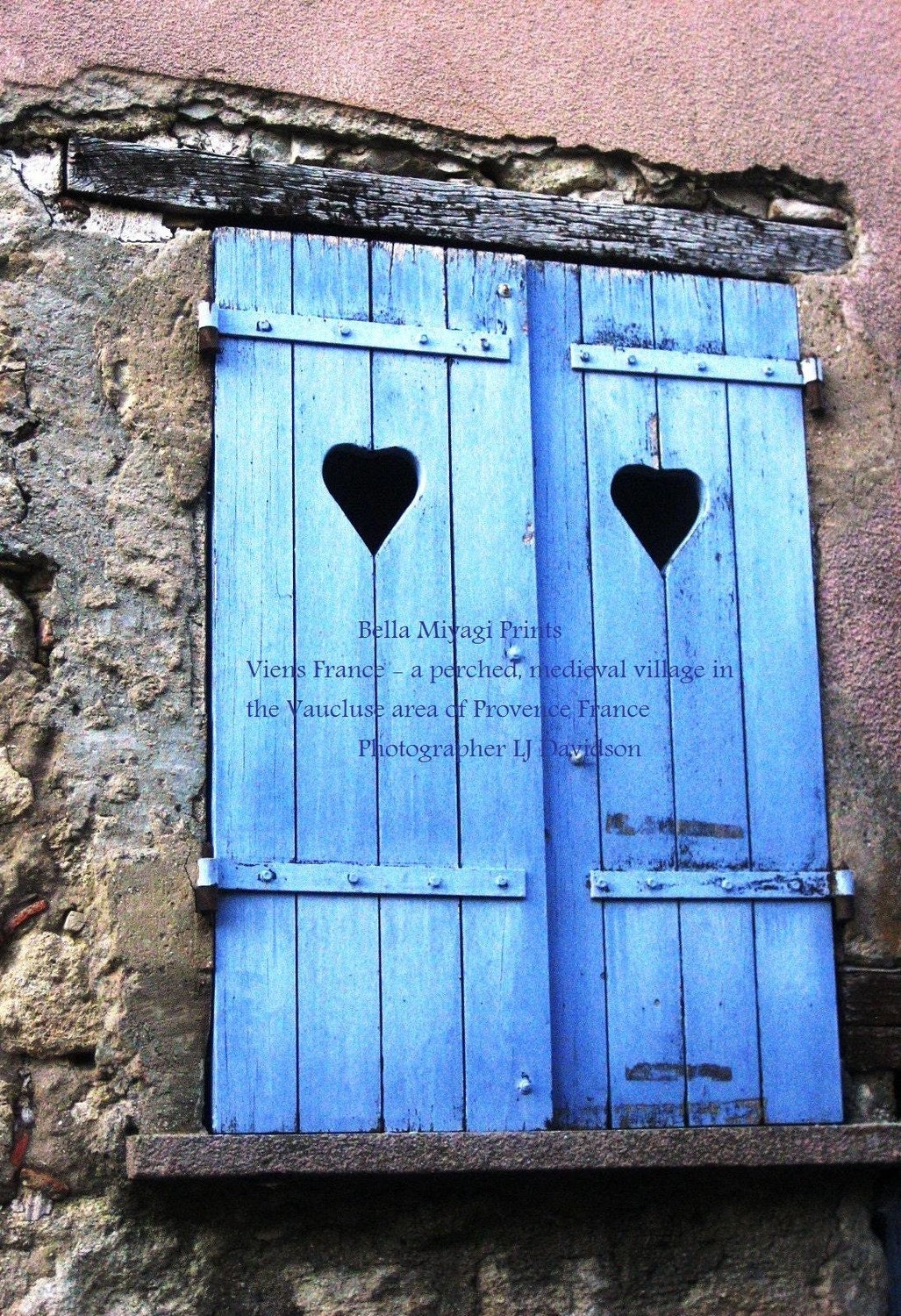 Blue Hearts Shutters in Viens France