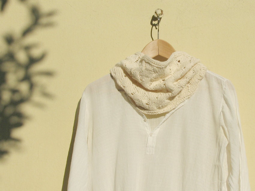Cream Ivory scarf - Knitted vegan cowl - Cotton lace romantic accent femenine