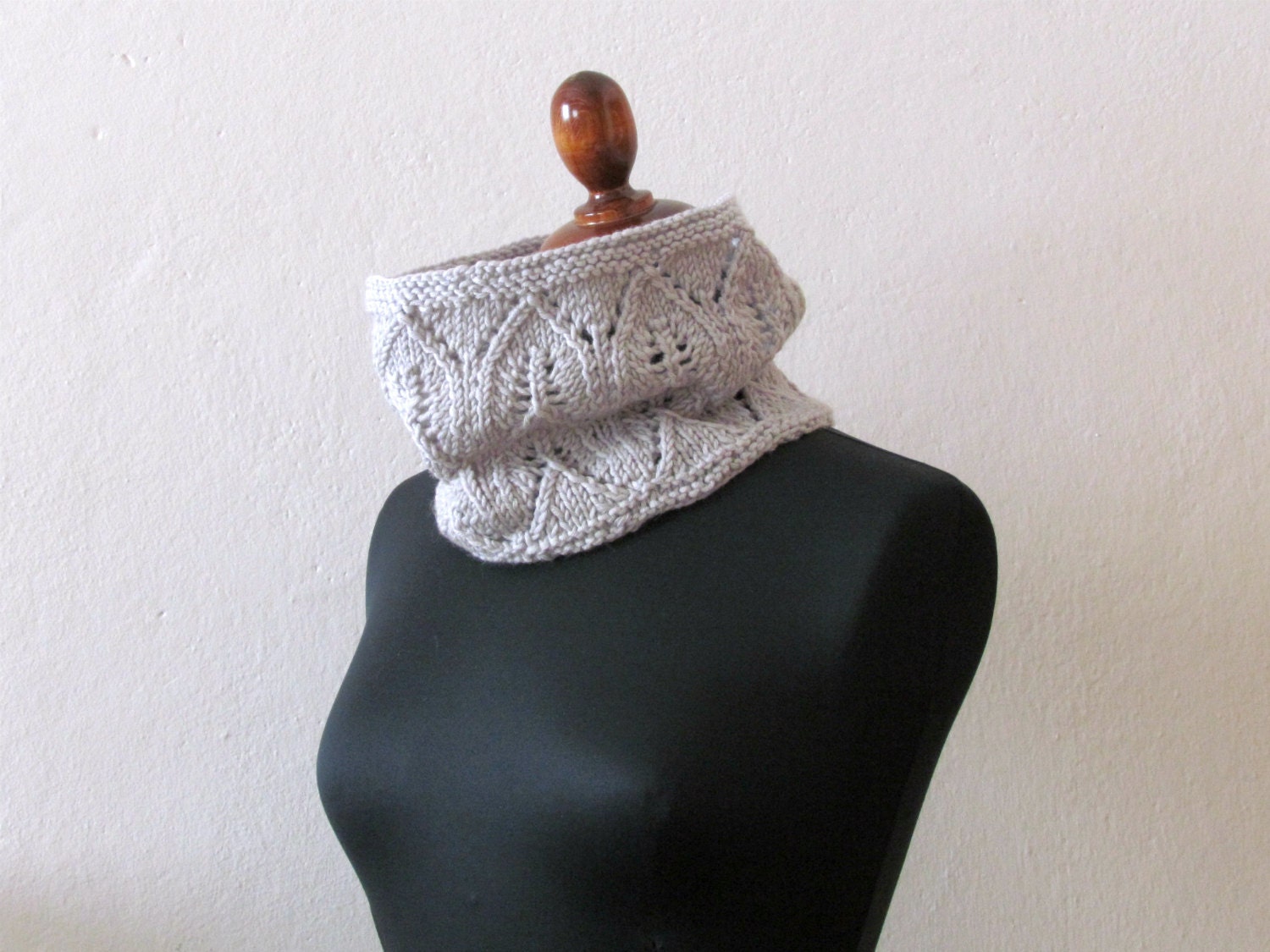 Grey Lace Cowl / knitted scarf for a romantic woman / Light grey / mother day gift alpaca handmade theyarnkitchen