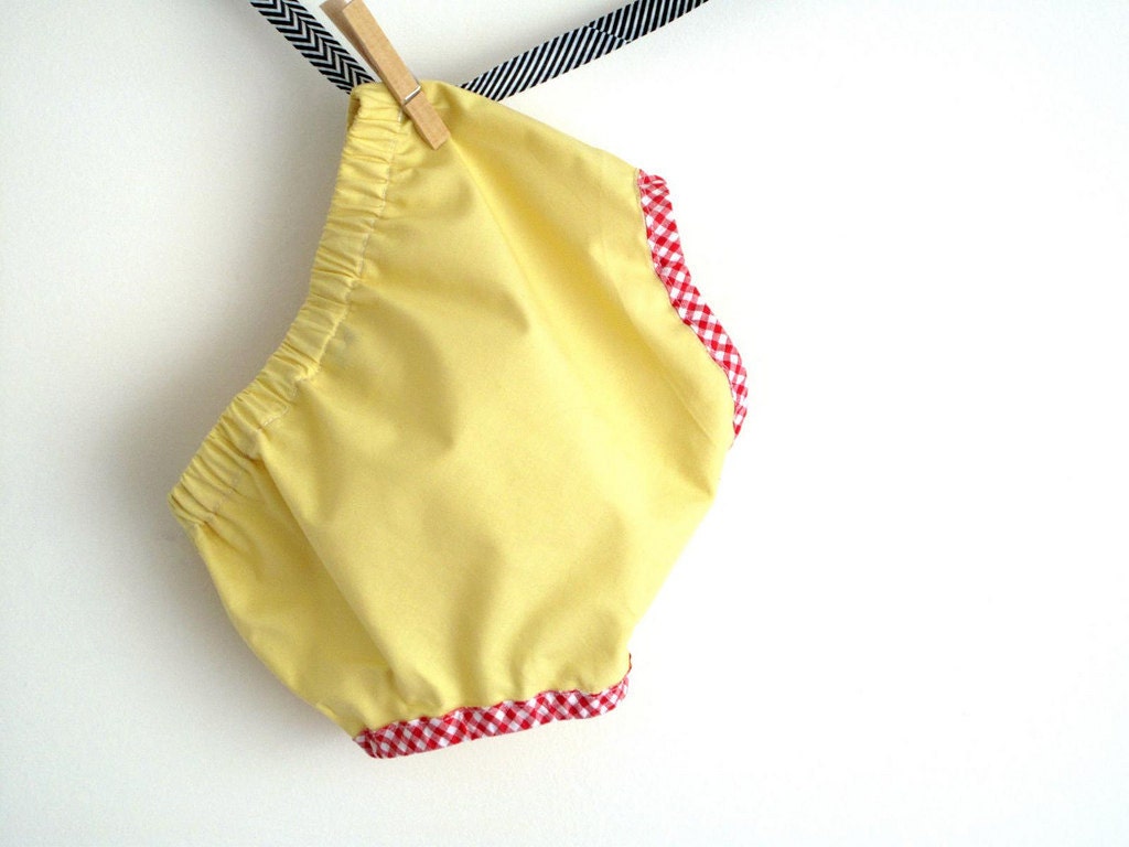 Sunshine yellow baby diaper cover, baby summer bloomer. Size 6-12 months.