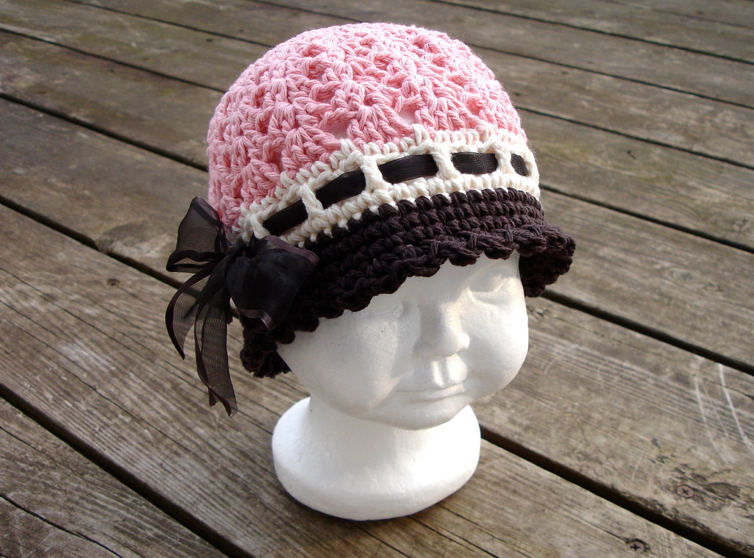 Crochet Pattern for Katrina Cloche Hat - 5 sizes, baby to adult - Welcome to sell finished items