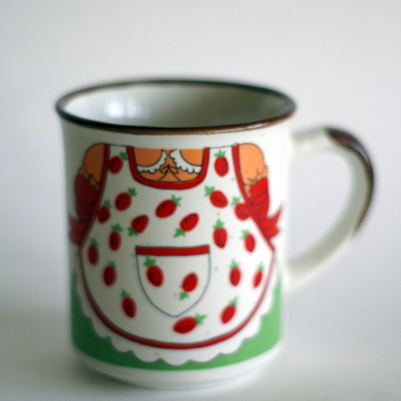 Vintage Child's Stacking Dish Set Plate Mug and Bowl