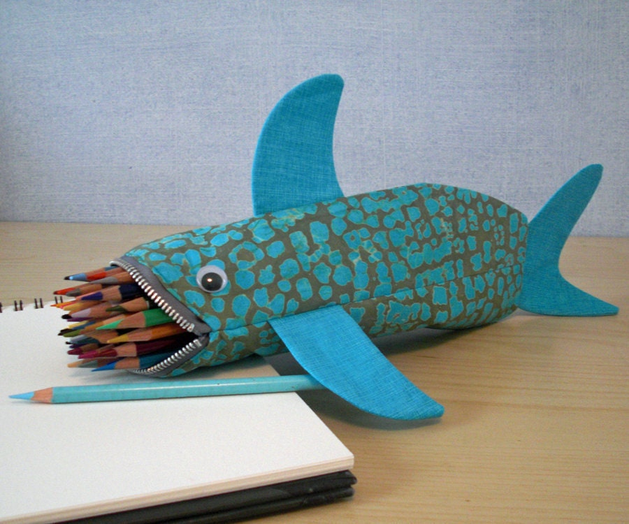 Shark Bag - Zipper Pencil Case: Turquoise Shark Bite