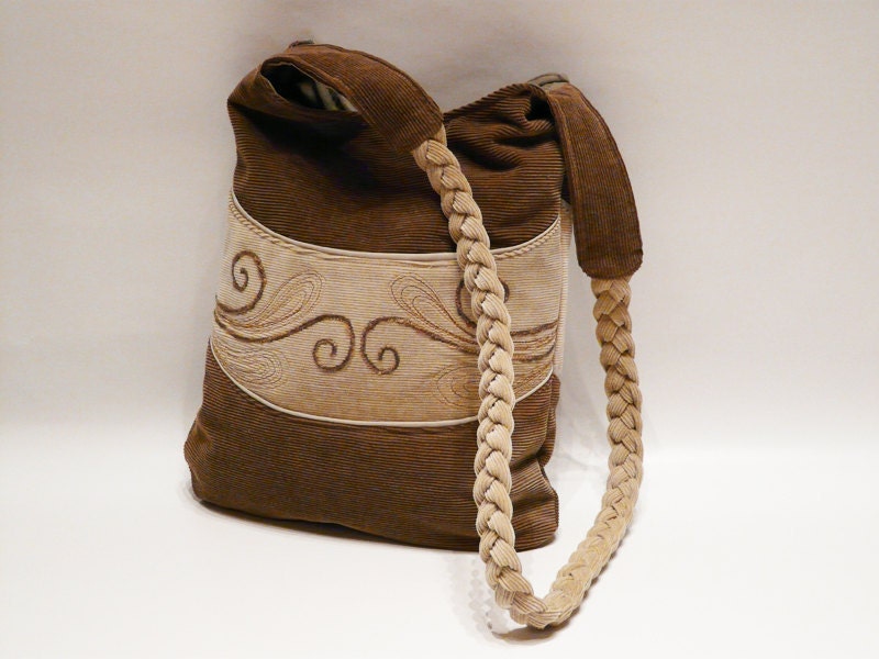 Smiling Haversack Women Shoulderbag Brown and Beige corduroy fabric with ornamental motif