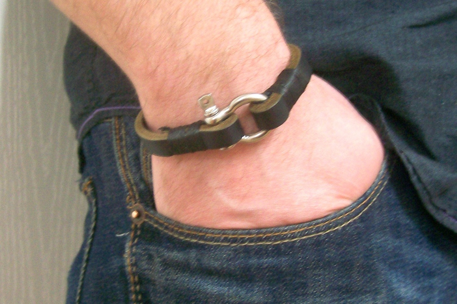 Leather Bracelet with Steel D-Ring Clasp - Mens Bracelet - Black