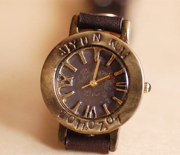 Vintage Watch. Handstitch. Leather Band ///////// Handcraft Watch ///////// Robb
