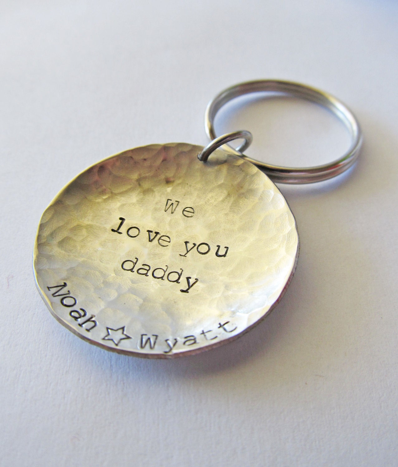 Personalized Keychain - Mens - Womens - Dad - Grandpa - Grandma - Mom - Friends - Kids Names - Nana - Papa - Father - Ma - Couples