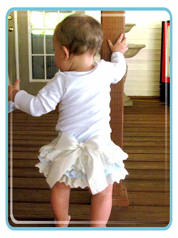 Girls babies Ruffled bloomers Baby Blue Custom Toddlers Vanilla Sky Custom 0-3 mos,3-6 mo, 6-9mo , 9-12 mo,18 mo 24 mo