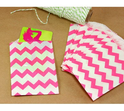 20 Cute Small Chevron Pattern Bitty Favor Gift Bags, Pink and White 2.75 x 4
