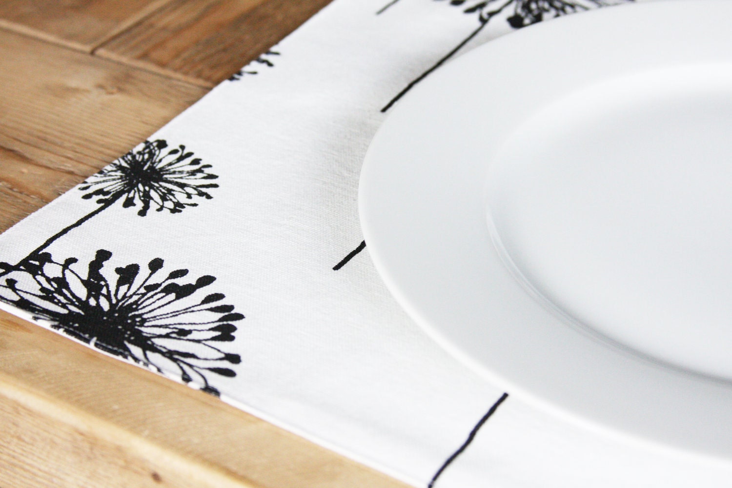 Placemats - AS SEEN in The Party Dress Magazine - Black Dandelions on White - Set of 4 - Free US Shipping