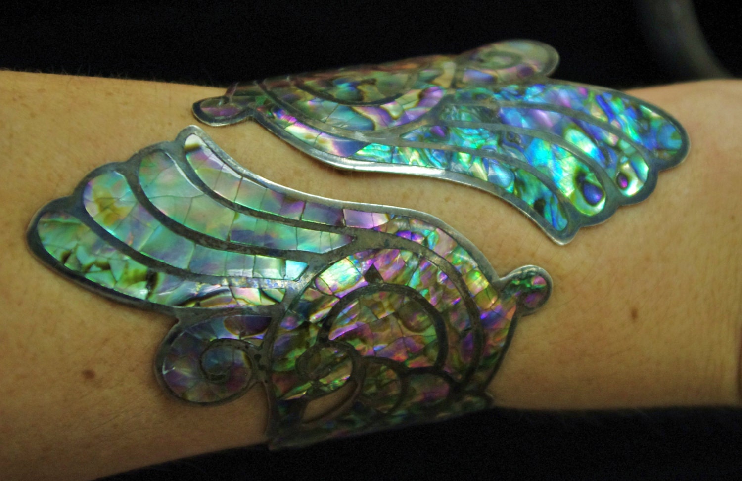 Antique 1920 Mexican Sterling Abalone Ornate Native Design Clamper Bracelet: SIGNED Pre Eagle