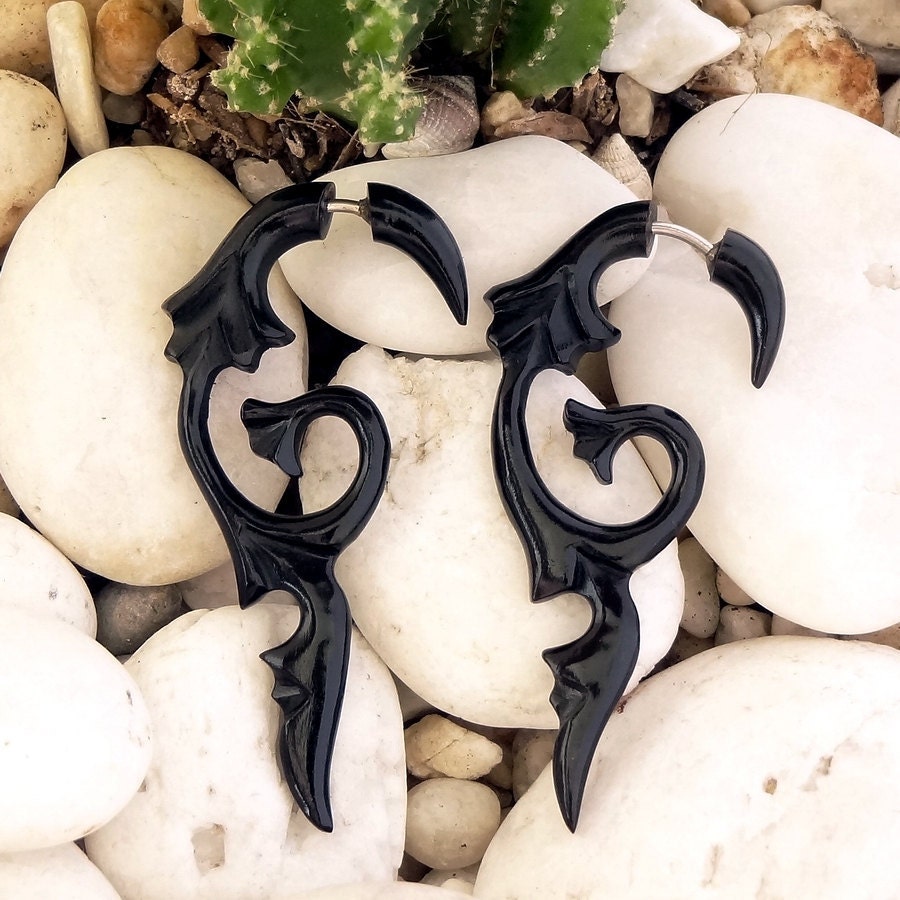 Horn Earrings -- CLEARANCE SALE 40% OFF -- 1 Pair Fake Gauge Snap Dragon Vines - Black Horn Earrings - (By Fake Gauge Organics)