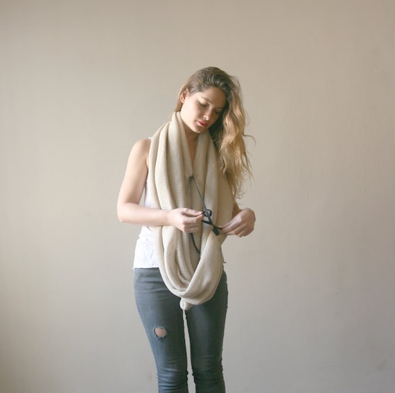 Chanky Scarf Beige-Cream, Loop Scarf Spring Fashion