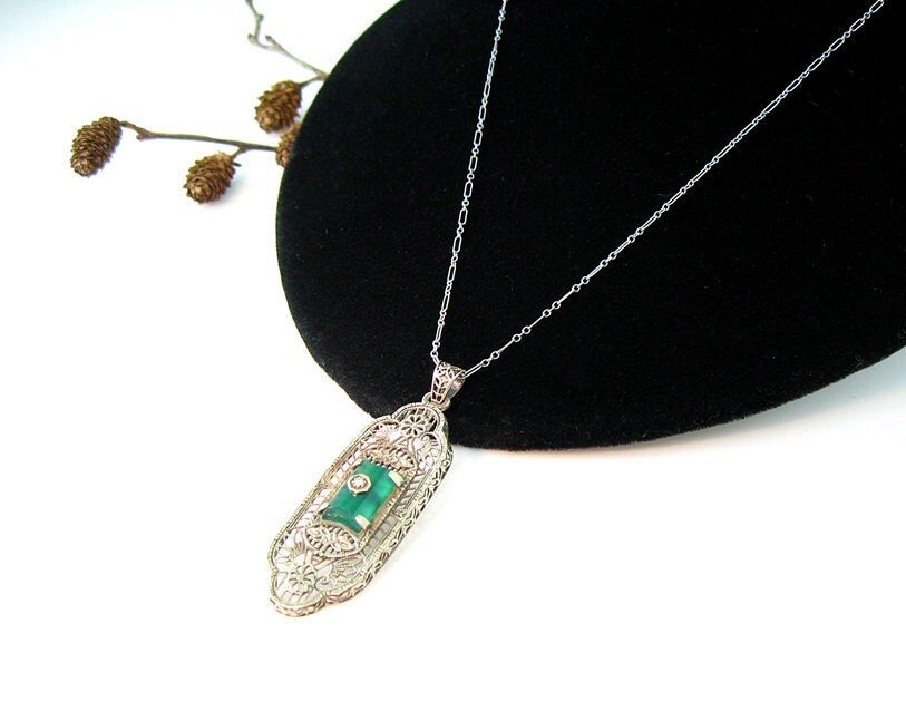 Art Deco Necklace Sterling Filigree Pendant Emerald Green Glass Paste Accent 1920s