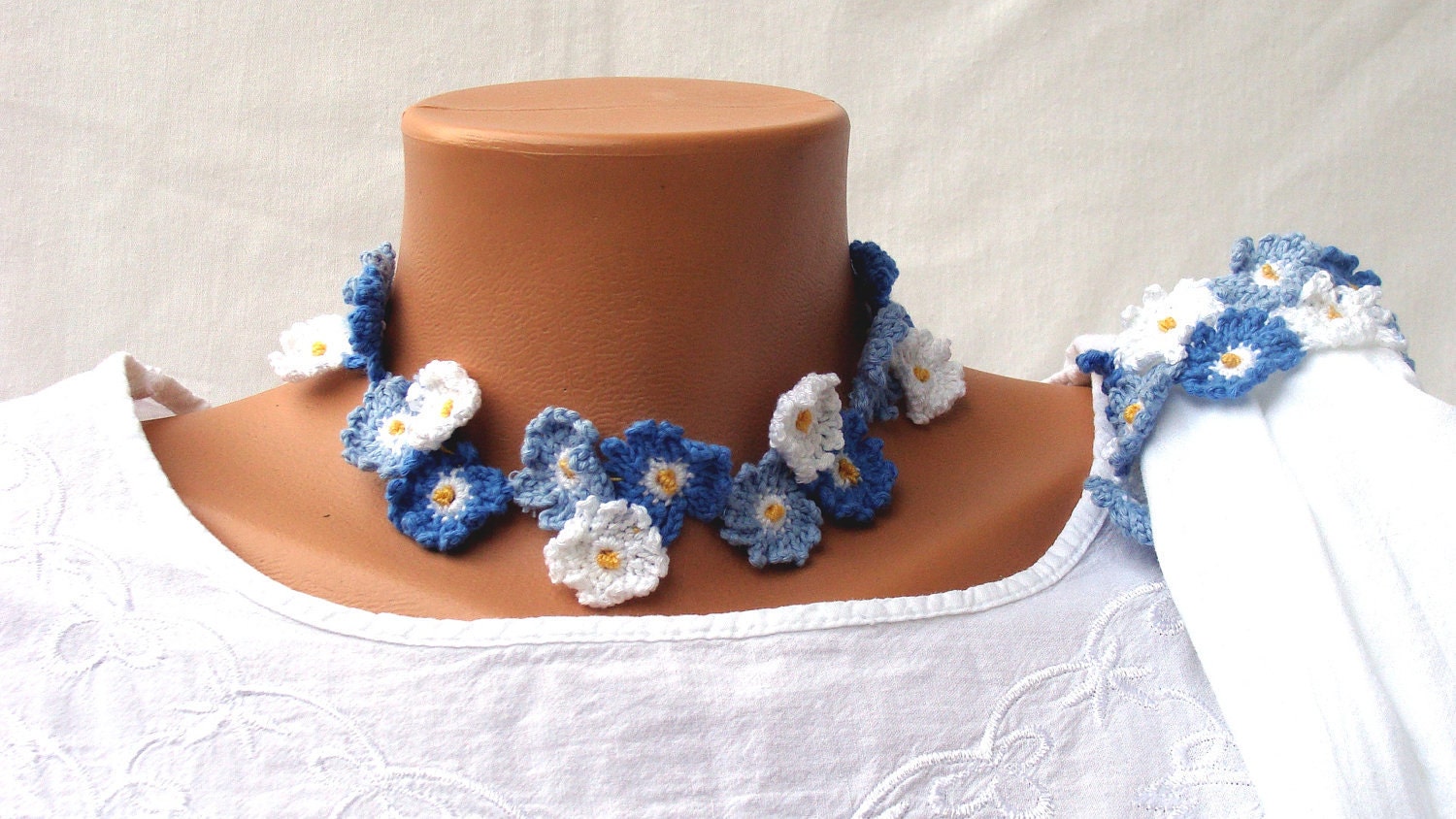 Floral chocker necklace and bracelet in Royal blue and white with tiny flowers