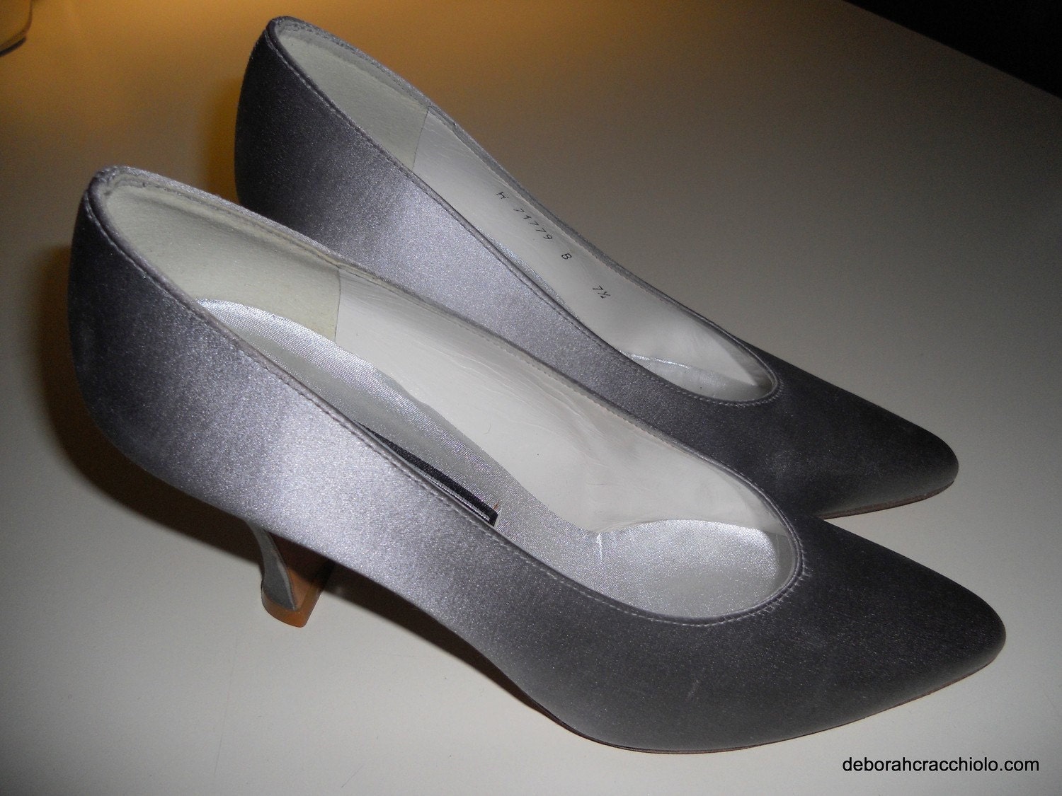 Vintage Stewart Weitzman Pumps Heels Shoes Silk circa 1990 New York Sexy Hot
