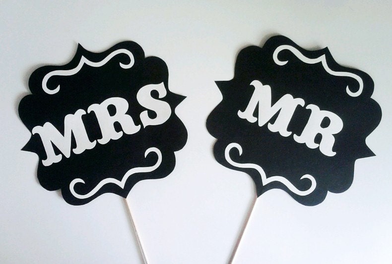 Photo Booth Props - Mr & Mrs Signs
