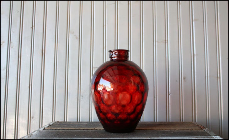 Glass Vase // Ruby Red