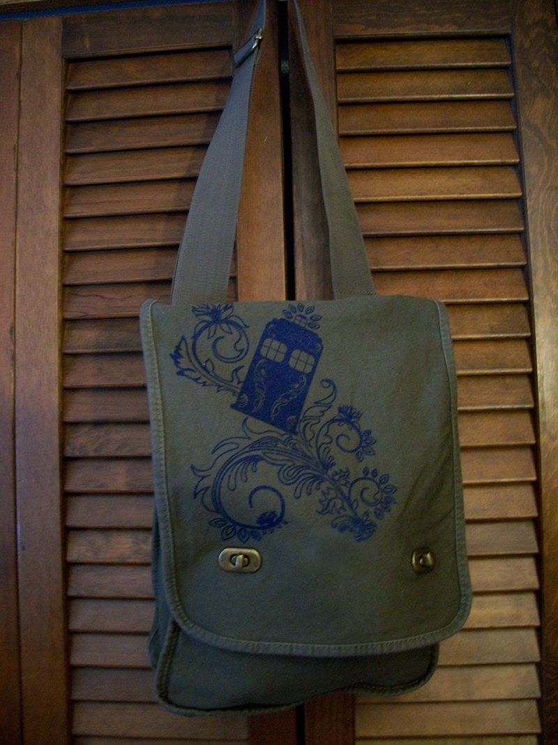 Henna Police Box Khaki Green Canvas Messenger  Bag with Adjustable Strap