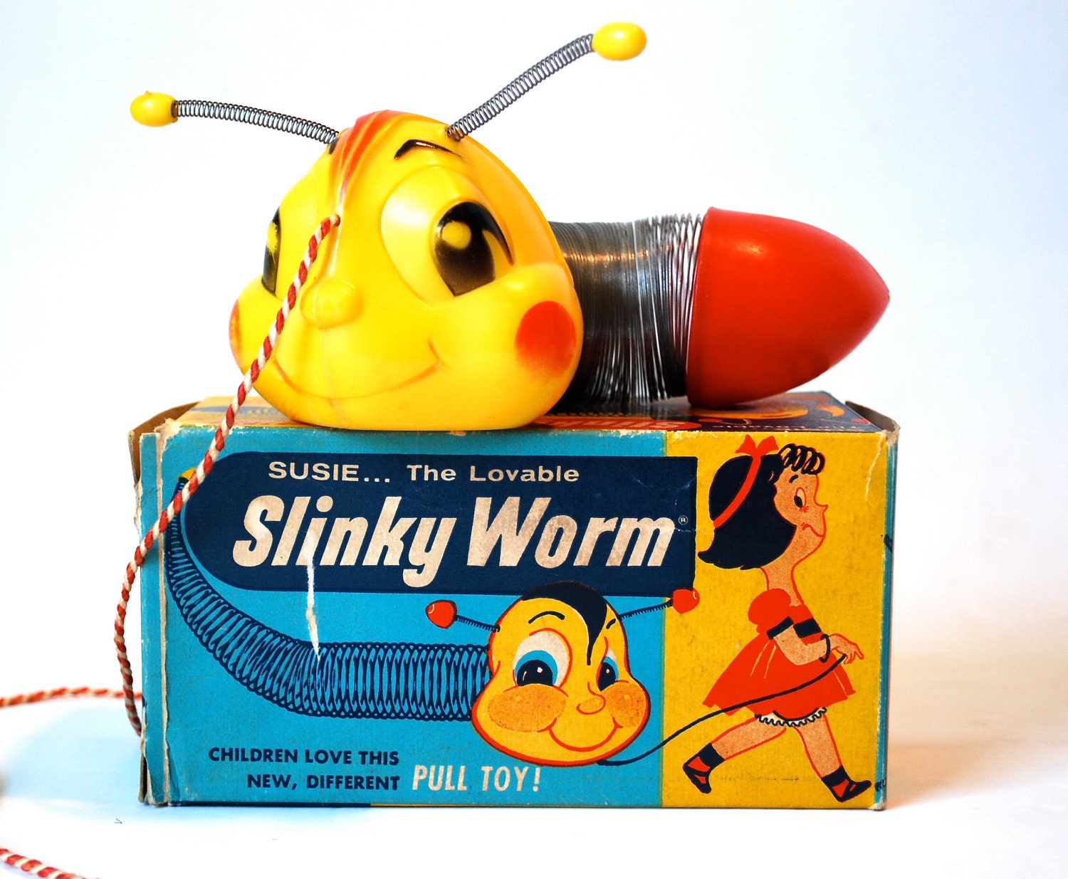 Susie The Lovable Slinky Worm IOB 1955 - WonderlandToys