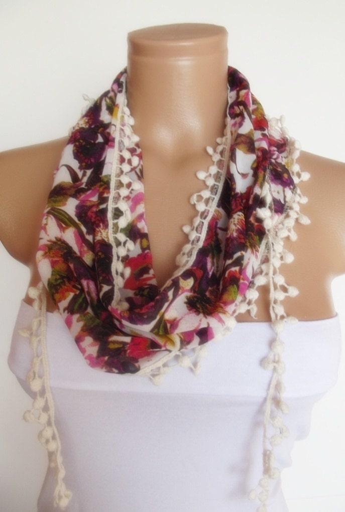2012 summer fashion scarf with lace