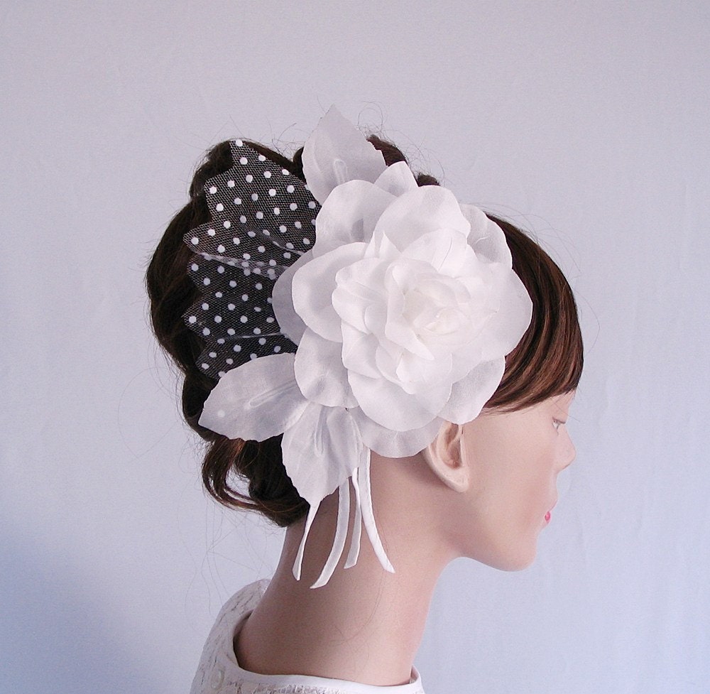 Bridal floral head piece hair fascinator hats white handmade