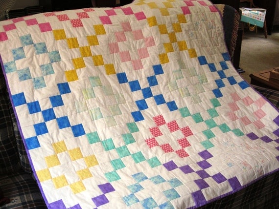 Hugs and Kisses baby quilt by MainelyStitchnTime on Etsy