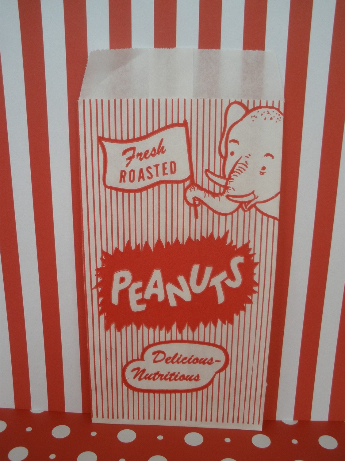 30 Peanut Bags, Retro, Vintage...Loot Bags, Party Favor Bags