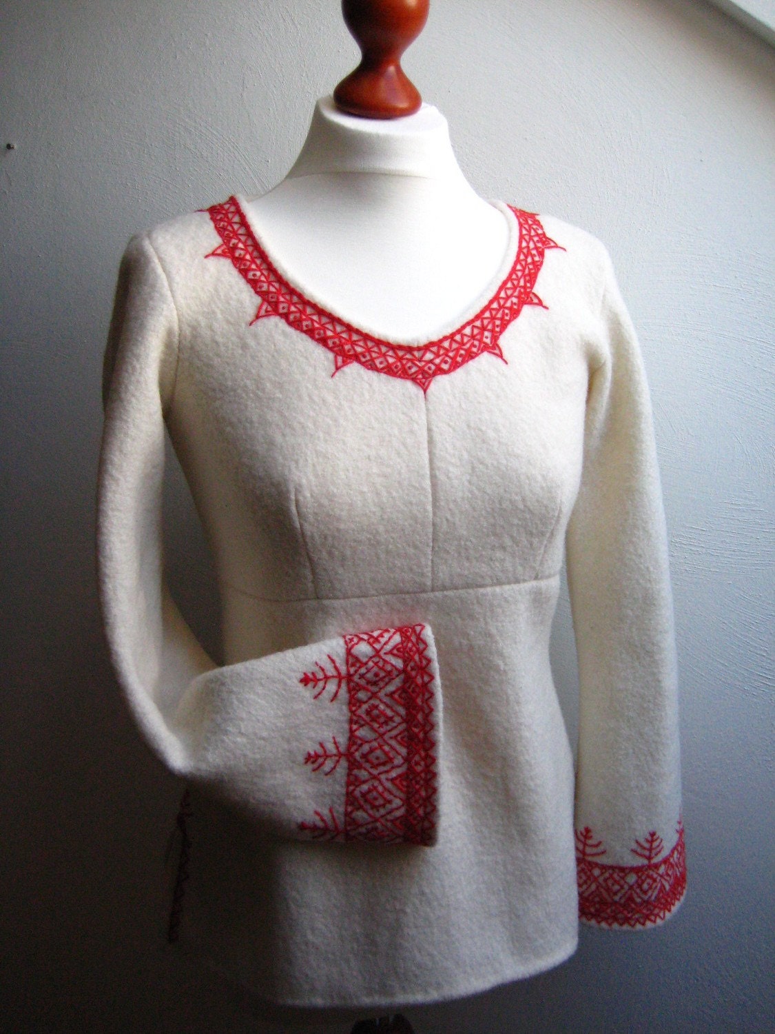Wool sweater with embroideries
