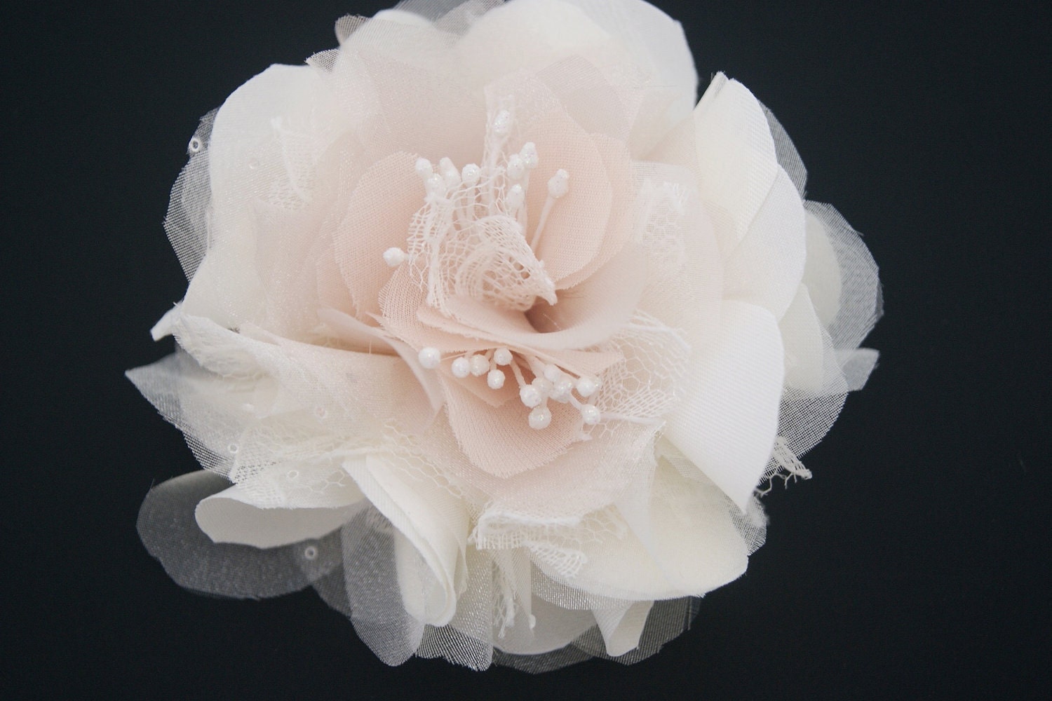 Bridal hair piece Flower and brooch with floral steams and lace in ivory and champagne - EDITH -