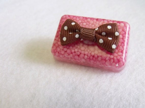 Candy sprinkle bag brooch