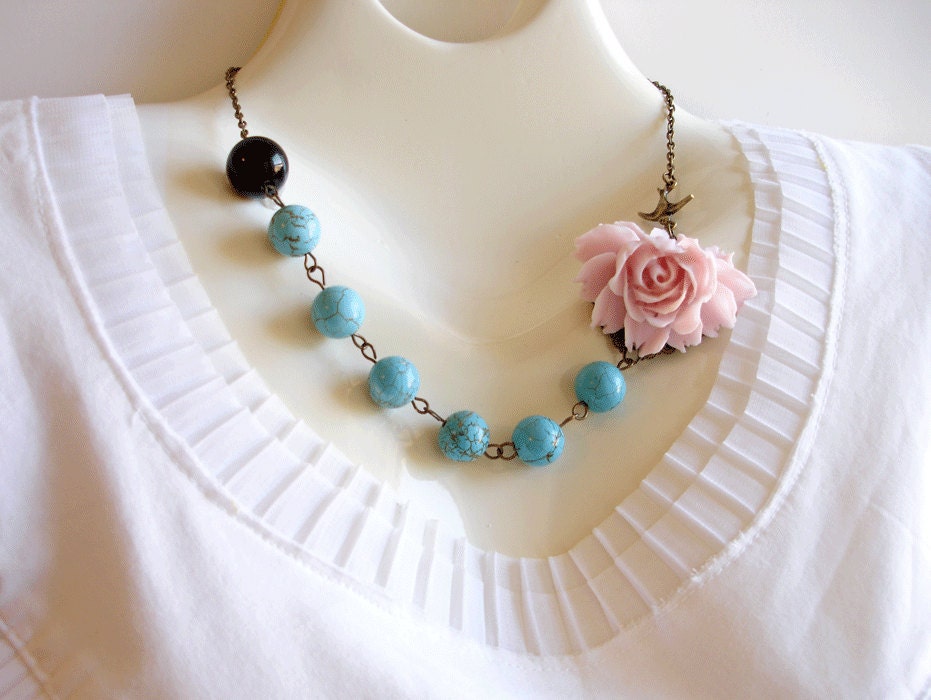 A Antique Pink Flower Necklace (Free matching earrings) - Bridal Jewelry, Bridesmaids Jewelry, Wedding Jewelry, Bride.