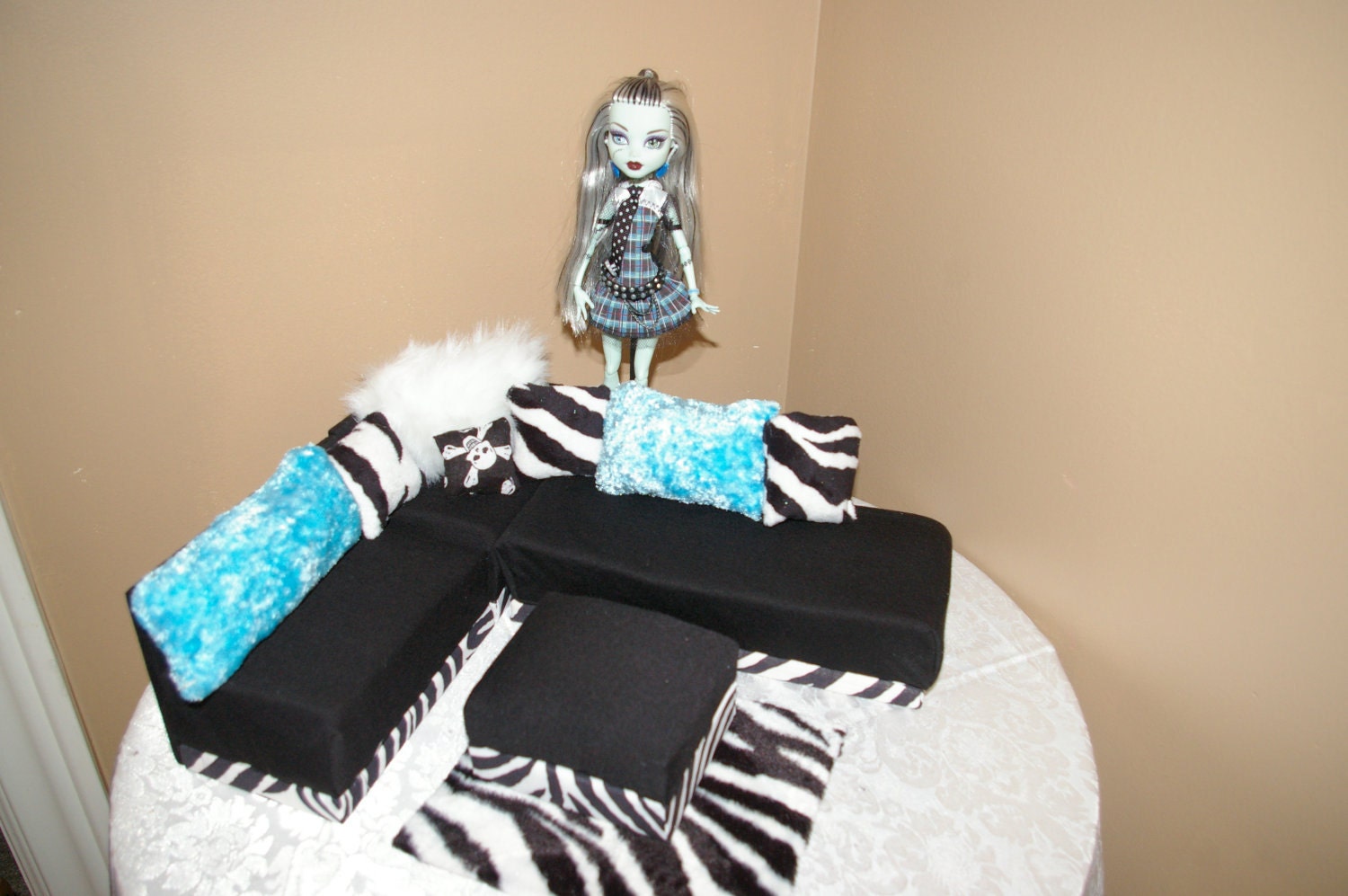 Monster Style Furniture Monster High Doll Furniture hubhomeus.com