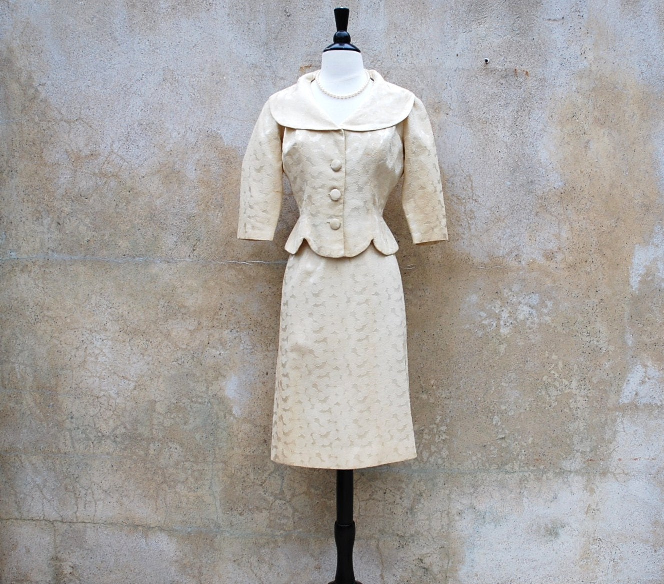 Mad Men classic womens 1950's suit / 50's champagne satin damask skirt and jacket, small / medium