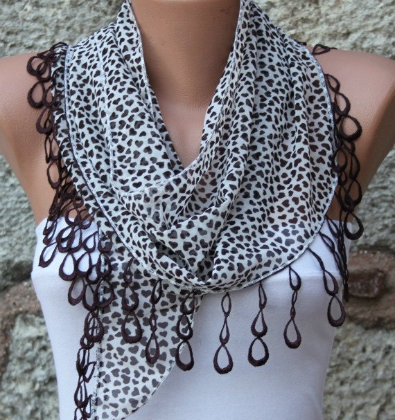 Heart Scarf   -  Cowl Scarf  with  Lace Edge - Brown - fatwoman