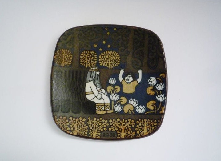 Vintage Arabia Finland Wall Plate Kalevala Series 1981